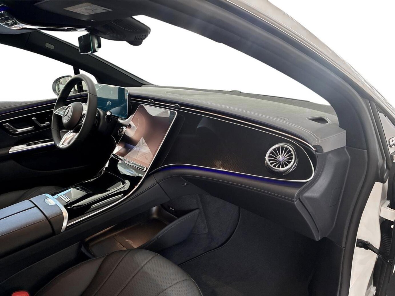 Mercedes-Benz EQE 300