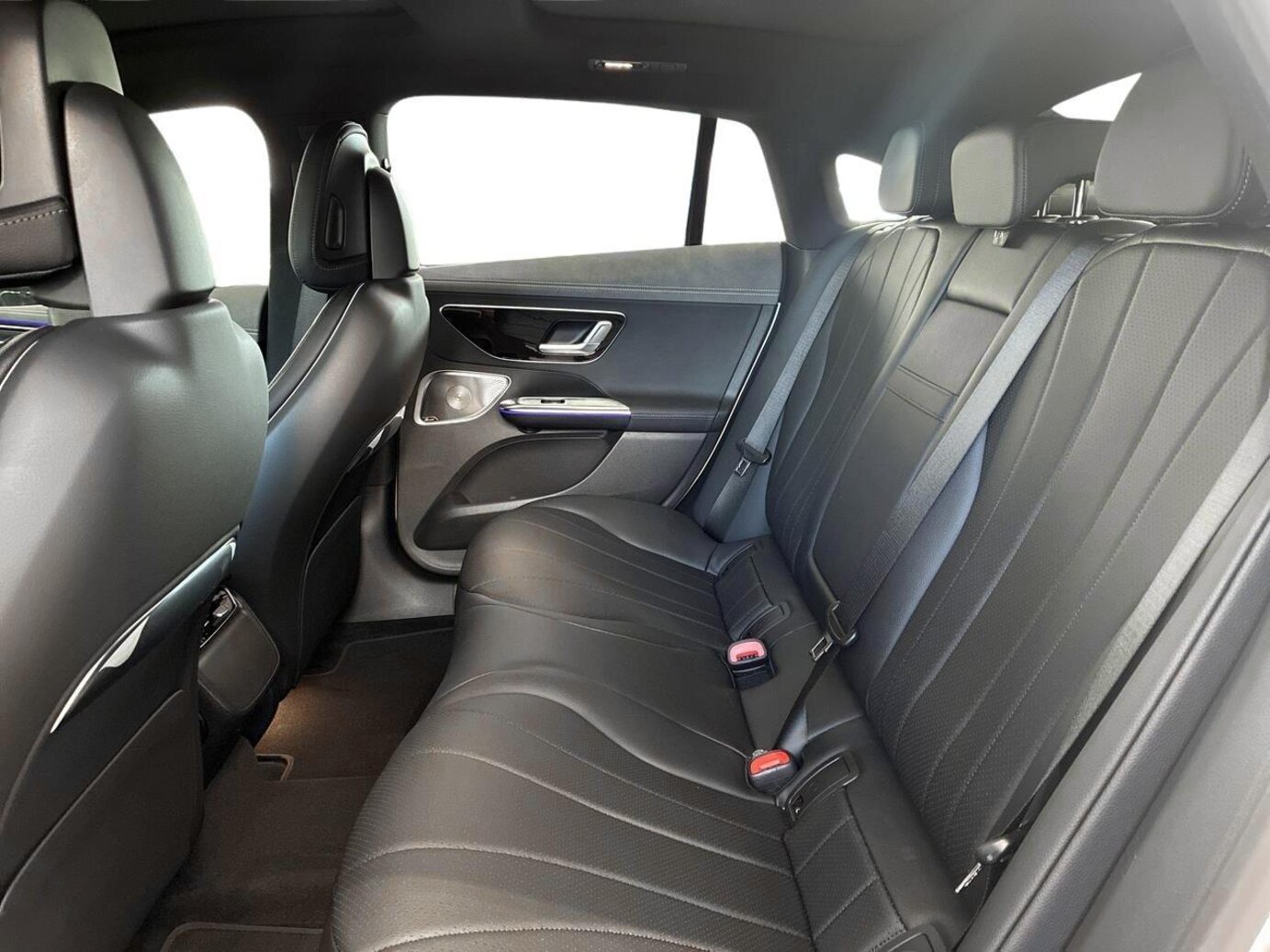 Mercedes-Benz EQE 300