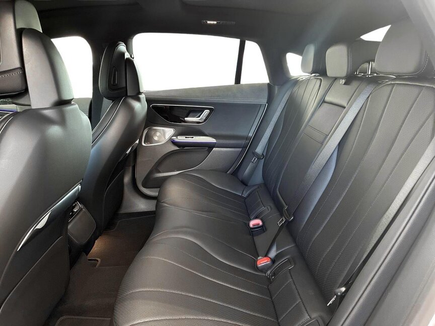 Mercedes-Benz EQE 300