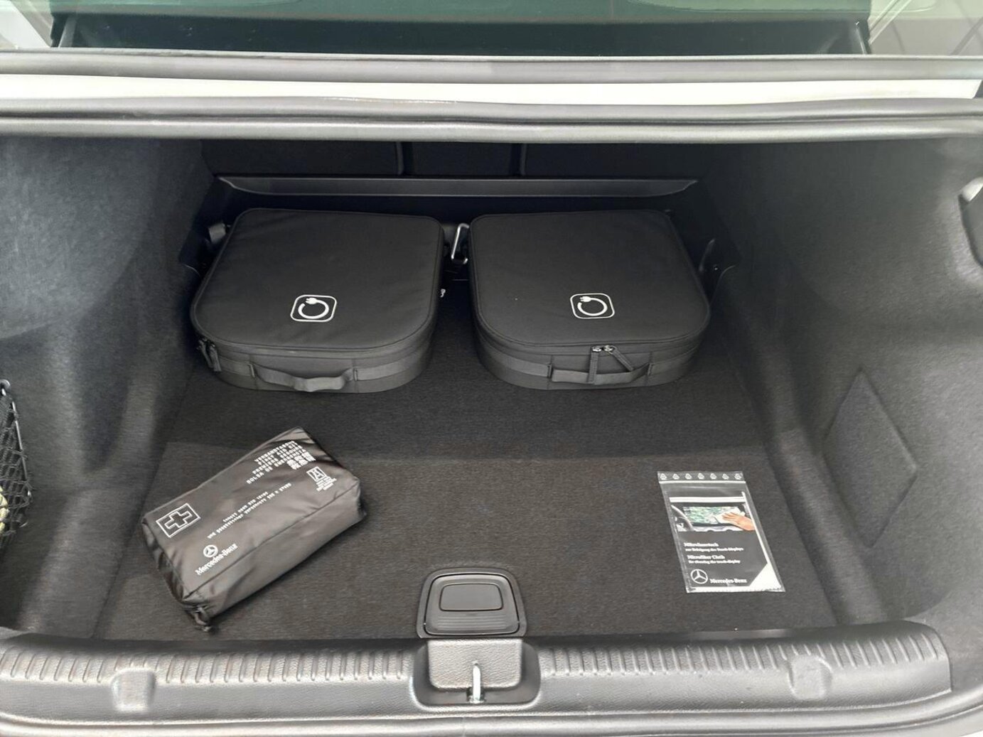 Mercedes-Benz EQE 300