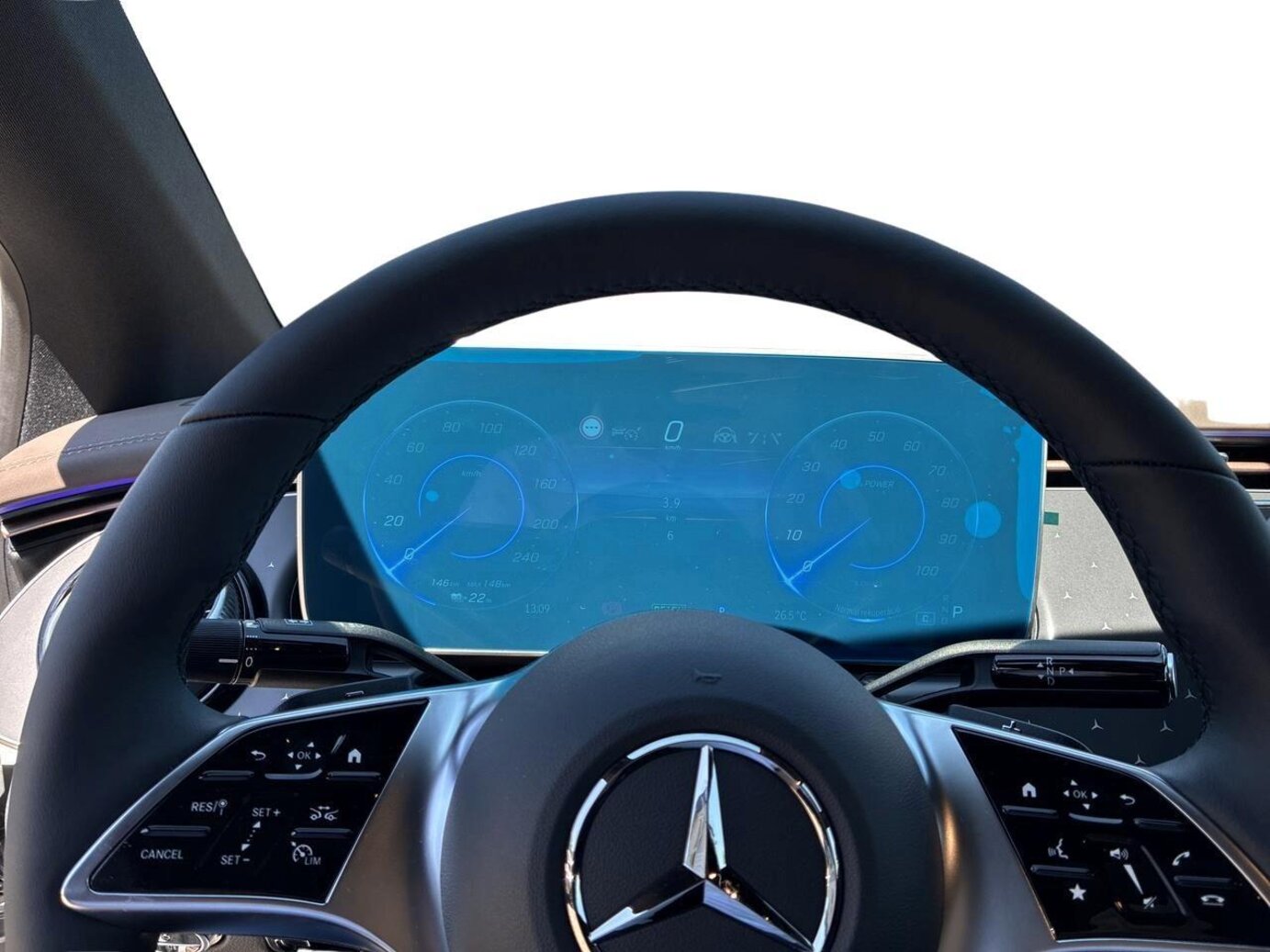 Mercedes-Benz EQE 300