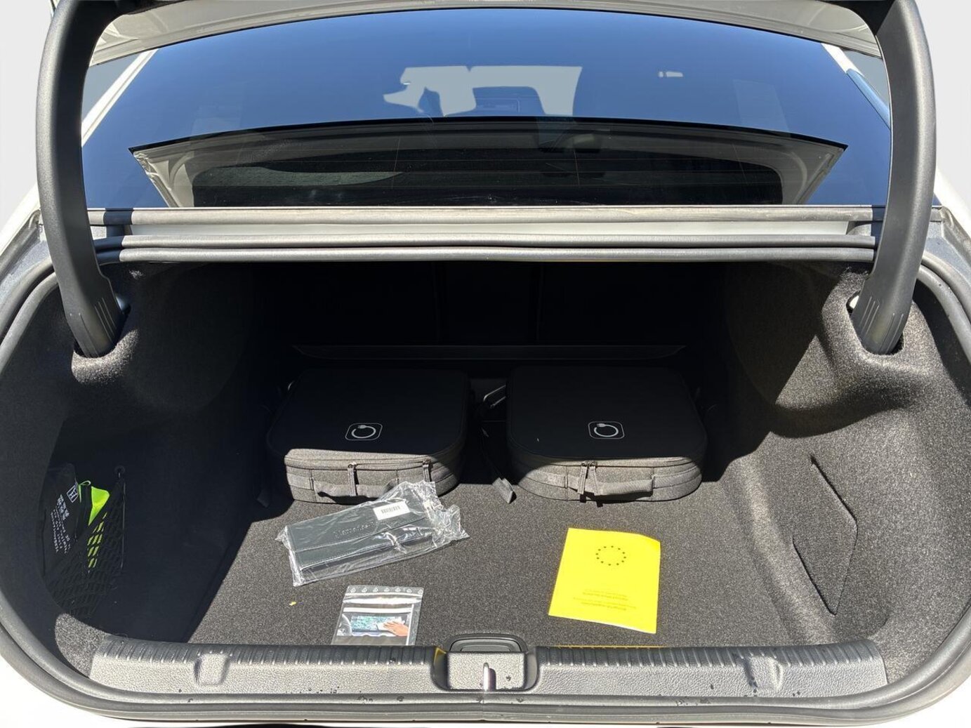 Mercedes-Benz EQE 300