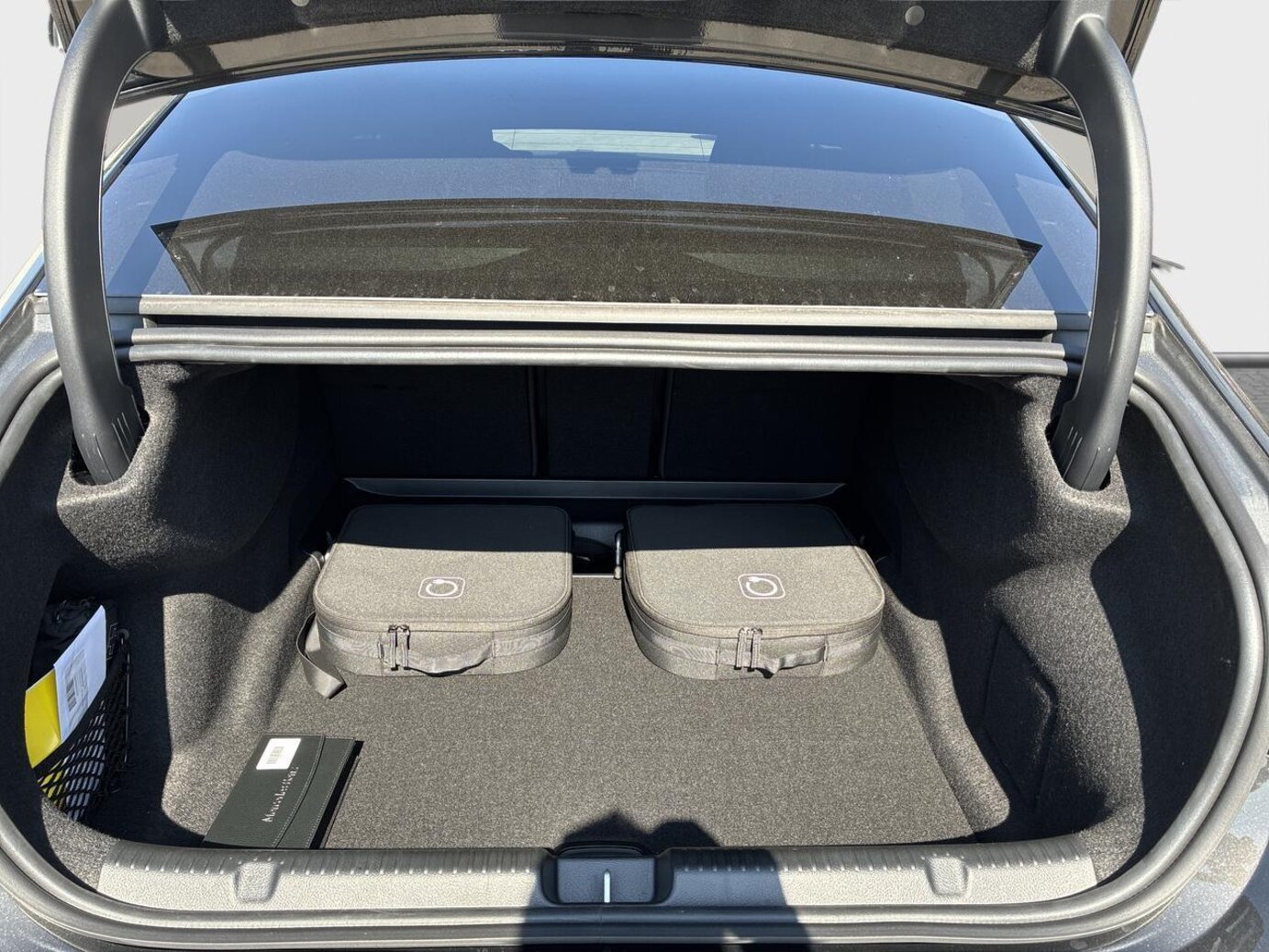 Mercedes-Benz EQE 300