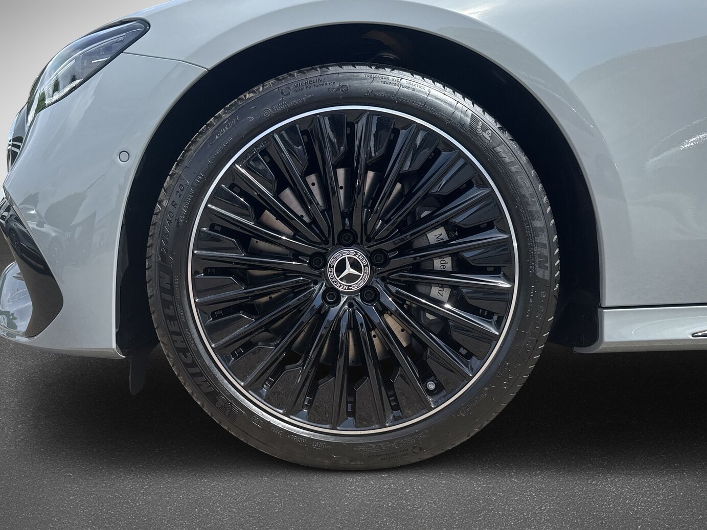 Mercedes-Benz E 220 d 4MATIC Limousine