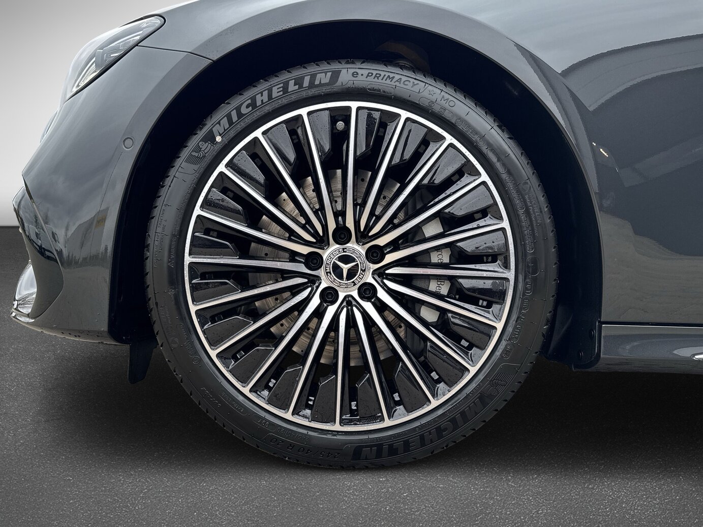 Mercedes-Benz E 220 d 4MATIC Limousine