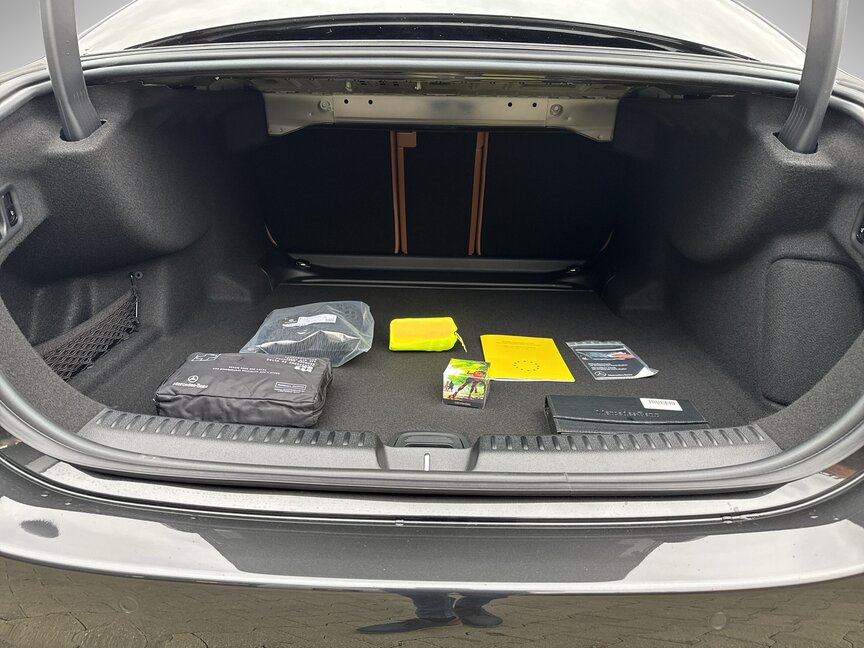 Mercedes-Benz E 220 d 4MATIC Limousine