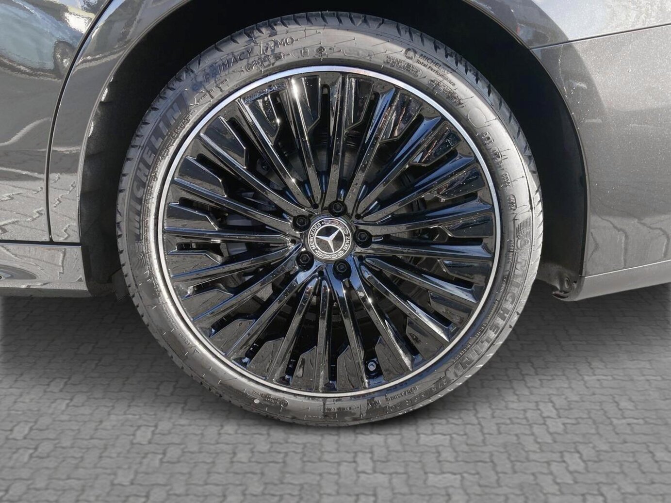 Mercedes-Benz E 220 d 4MATIC Limousine