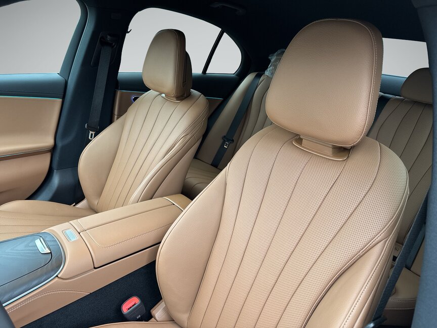 Mercedes-Benz E 220 D 4M