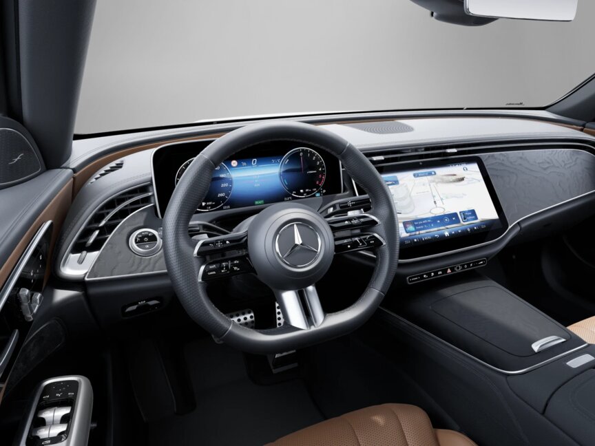 Mercedes-Benz E 300 de 4MATIC Limousine mit EQ Hybrid Technologie