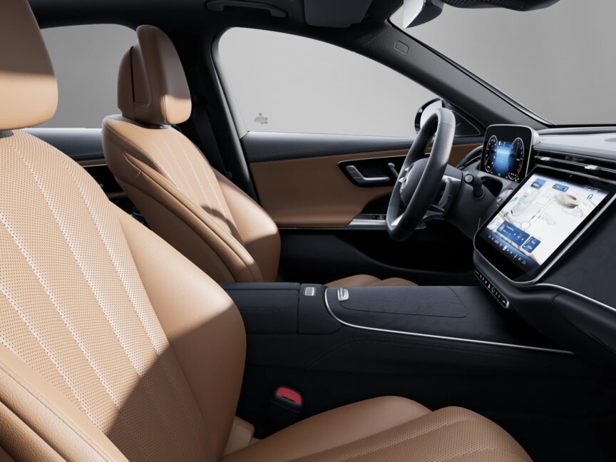 Mercedes-Benz E 300 de 4MATIC Limousine mit EQ Hybrid Technologie