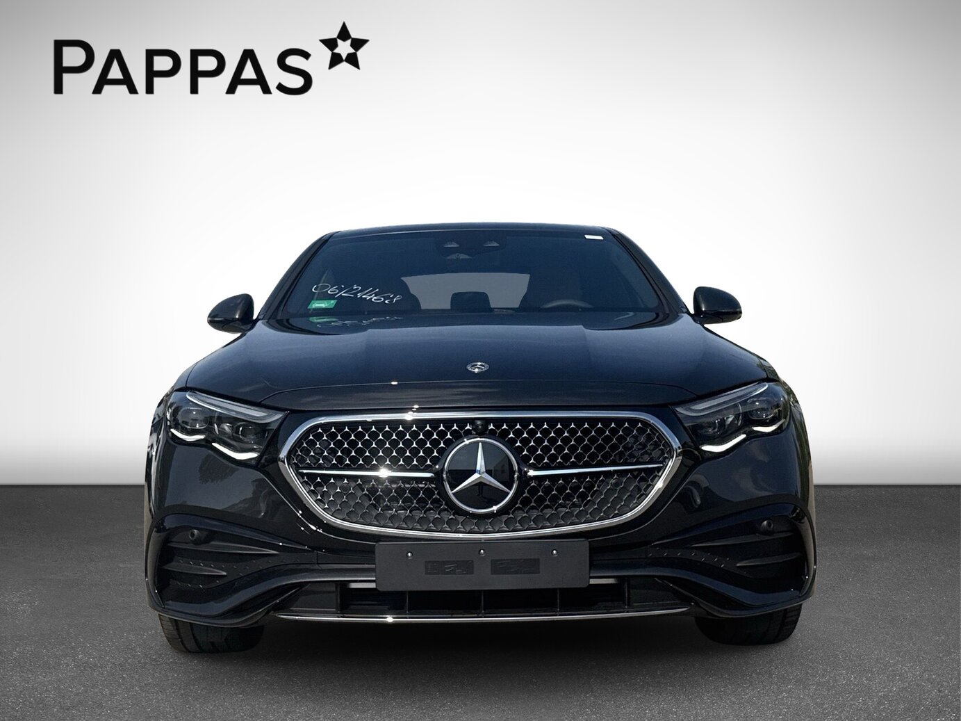 Mercedes-Benz E 300 de 4MATIC Limousine mit EQ Hybrid Technologie