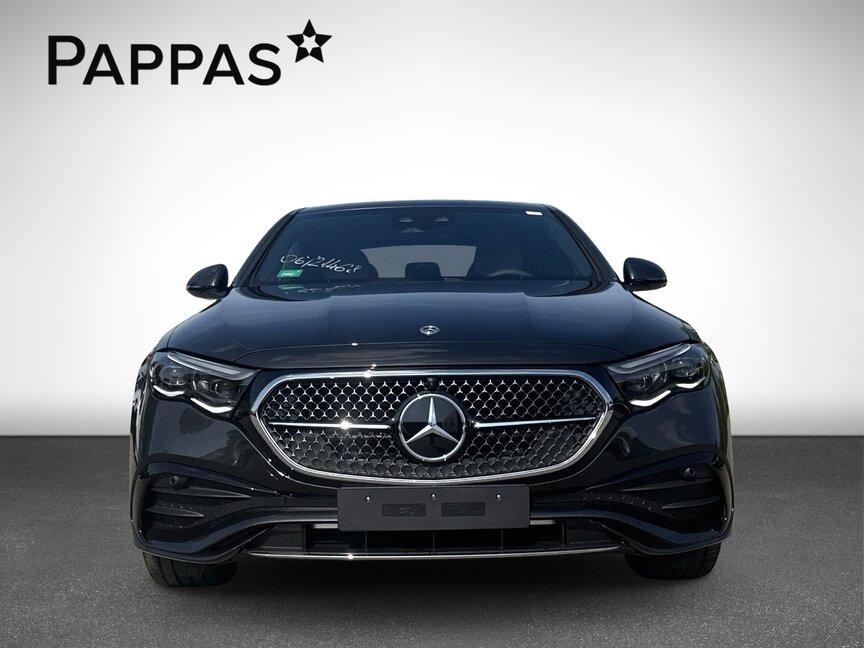 Mercedes-Benz E 300 de 4MATIC Limousine mit EQ Hybrid Technologie