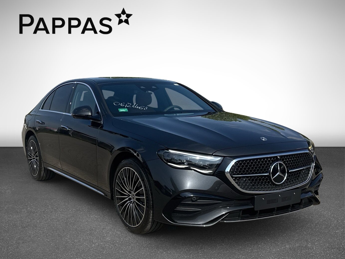 Mercedes-Benz E 300 de 4MATIC Limousine mit EQ Hybrid Technologie