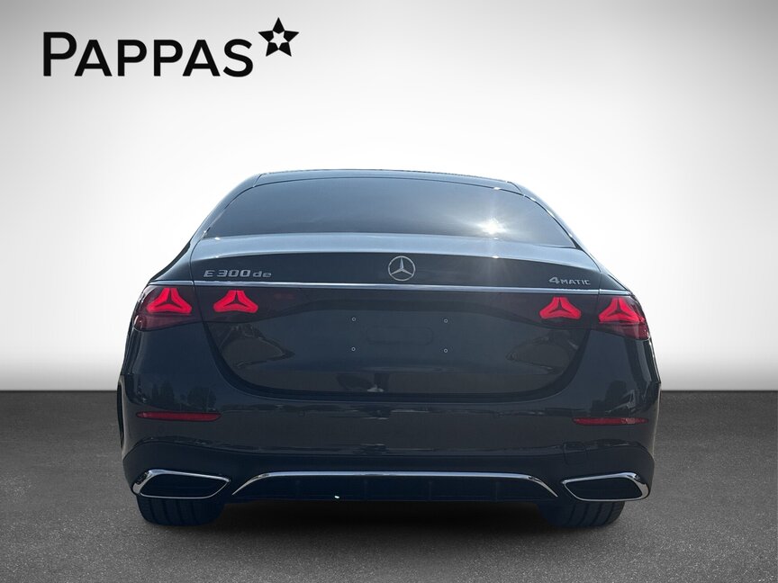 Mercedes-Benz E 300 de 4MATIC Limousine mit EQ Hybrid Technologie