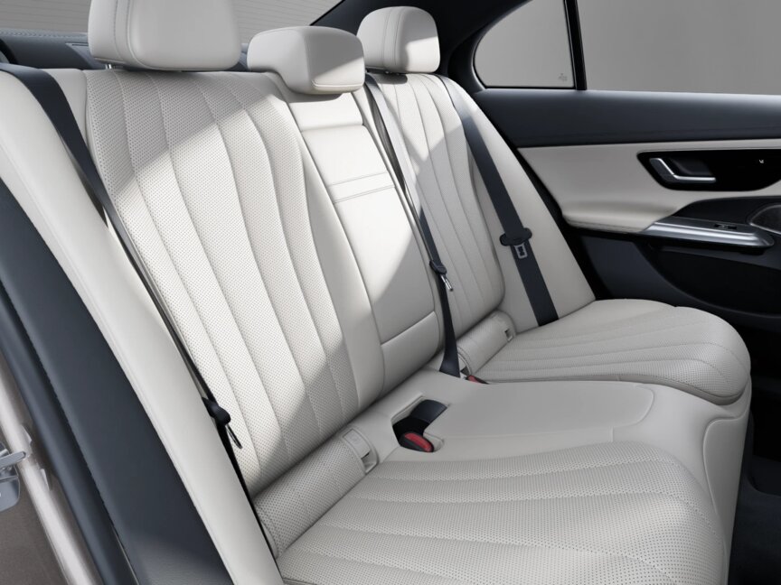 Mercedes-Benz E 200 4MATIC Limousine