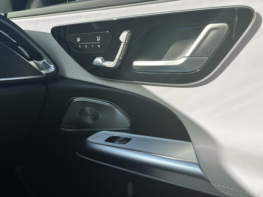 Mercedes-Benz E 200 4MATIC Limousine