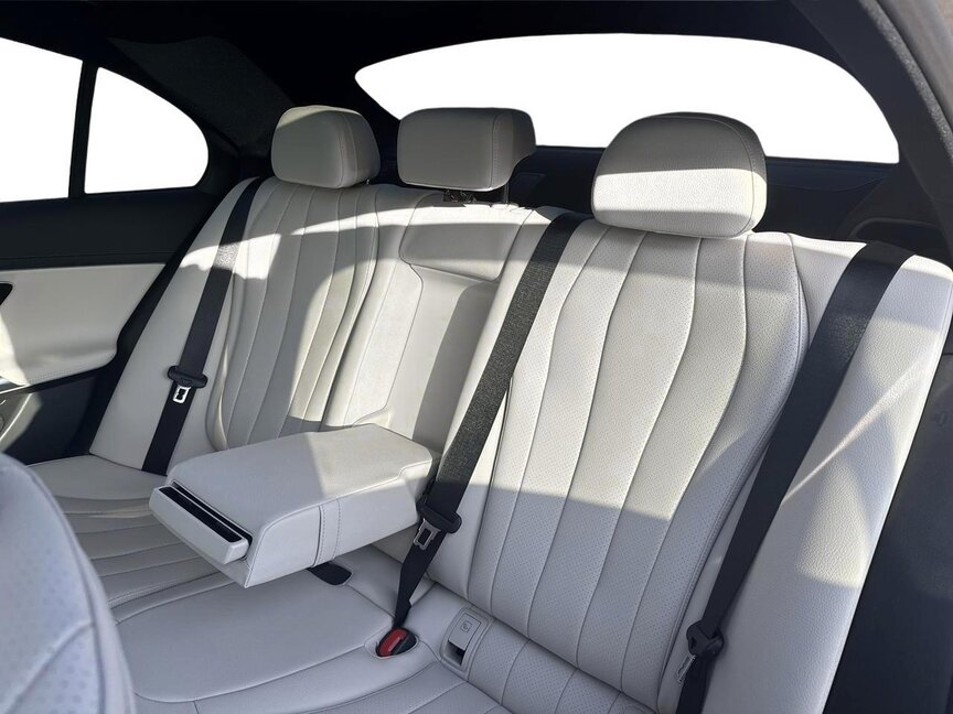 Mercedes-Benz E 200 4MATIC Limousine