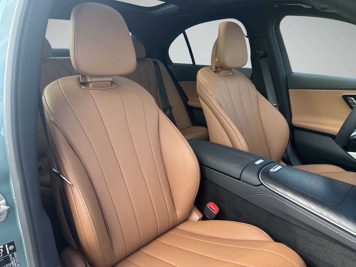 Mercedes-Benz E 200 4MATIC Limousine