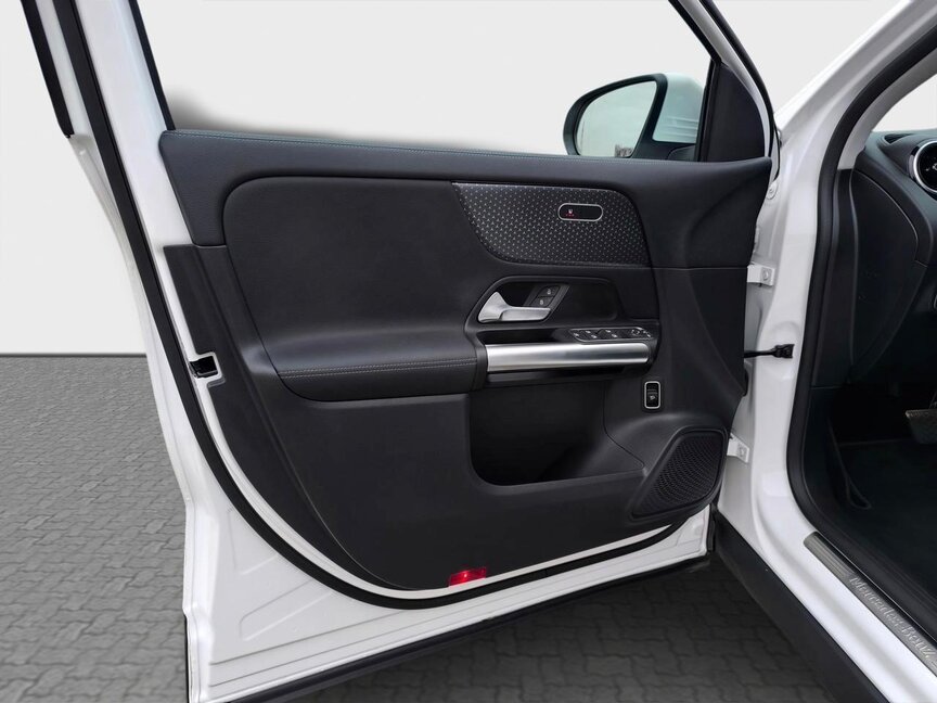 Mercedes-Benz GLA 200 d