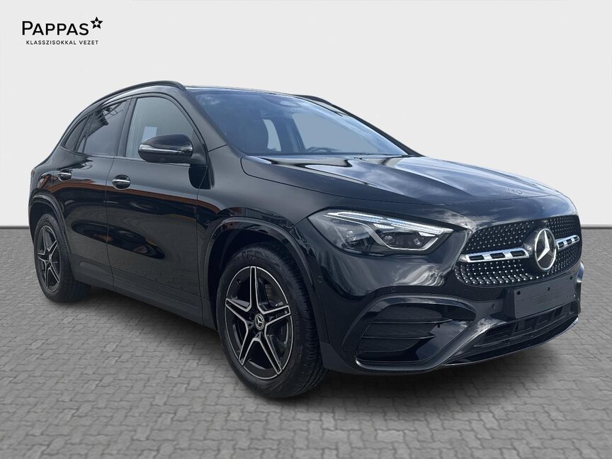 Mercedes-Benz GLA 200