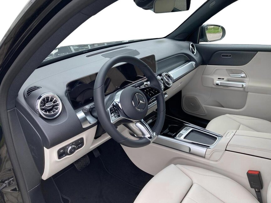 Mercedes-Benz EQB 300 4MATIC