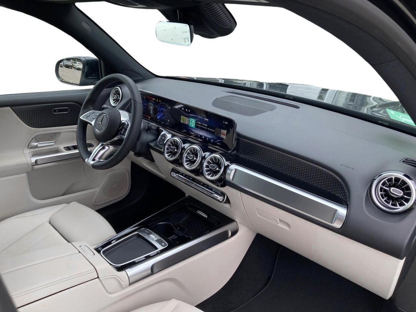 Mercedes-Benz EQB 300 4MATIC