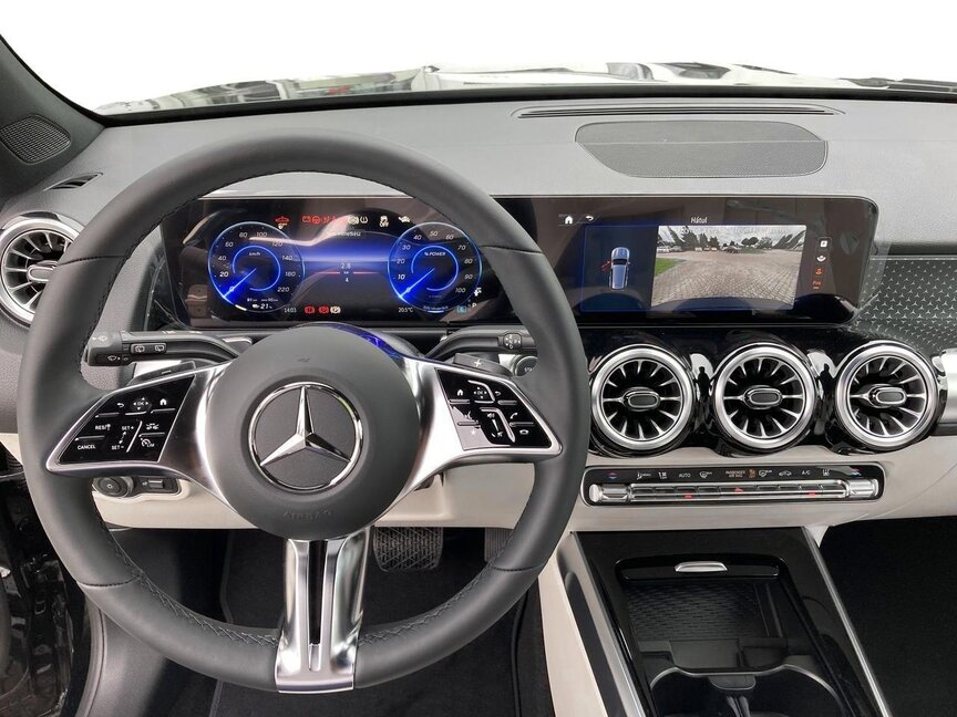 Mercedes-Benz EQB 300 4MATIC