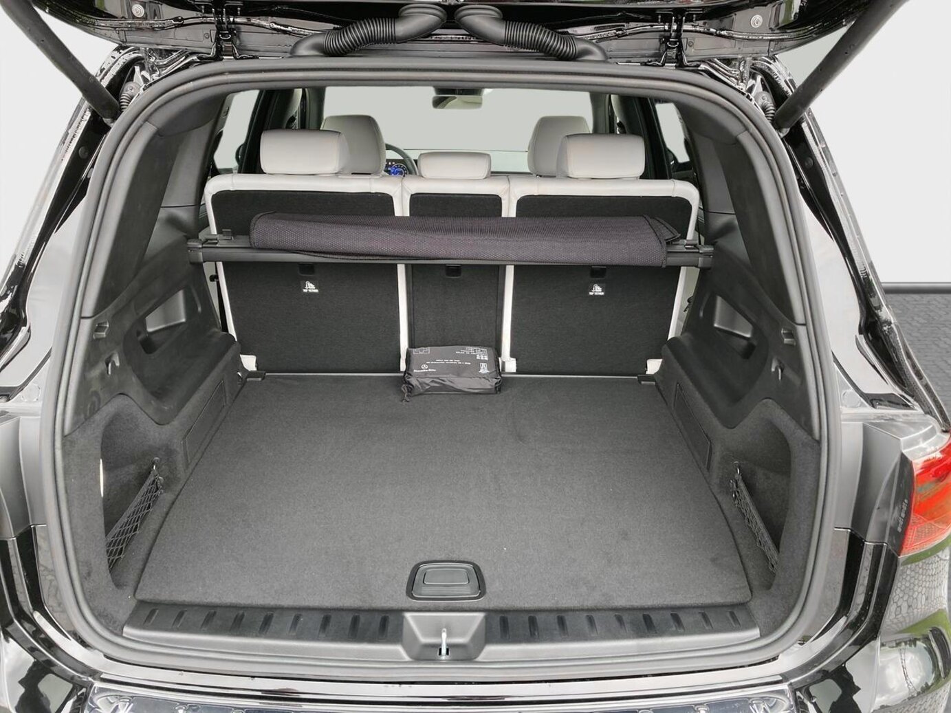 Mercedes-Benz EQB 300 4MATIC