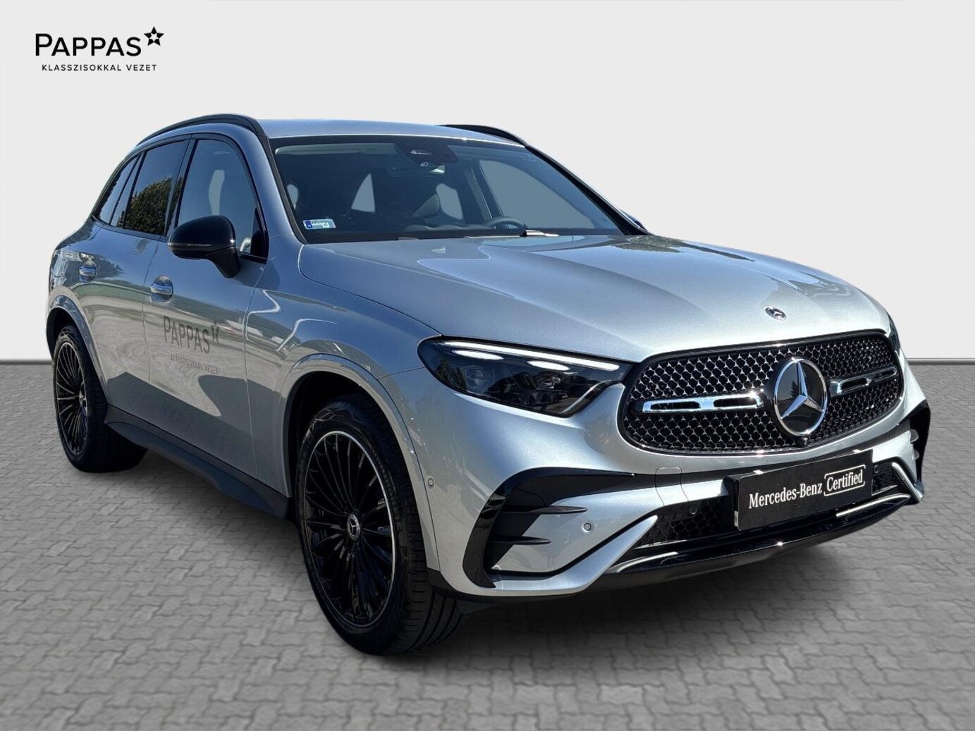 Mercedes-Benz GLC 300 de 4MATIC mit EQ Hybrid Technologie