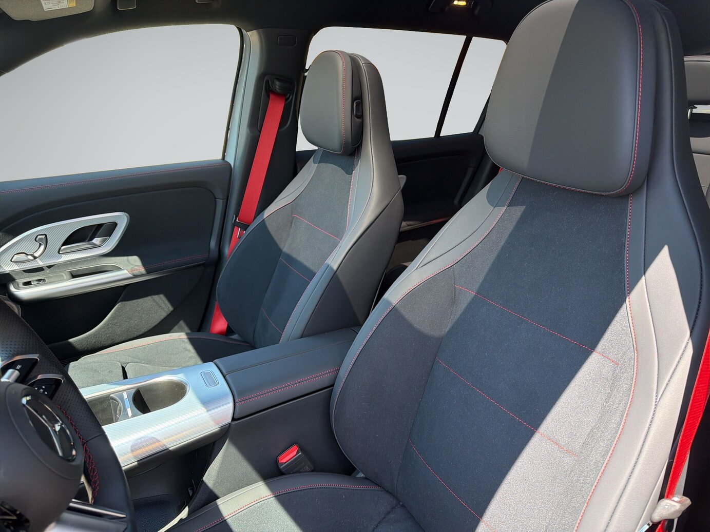 Mercedes-Benz GLB 200 4MATIC