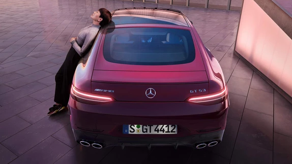 Mercedes-AMG GT 4 ajtós Coupé.