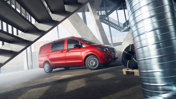 Sikerrel töltve!  Mercedes-Benz eVito és eSprinter modellek. Új energia a munkában