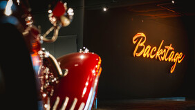 Klasszikusokban is vezetünk.