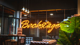 Klasszikusokban is vezetünk.