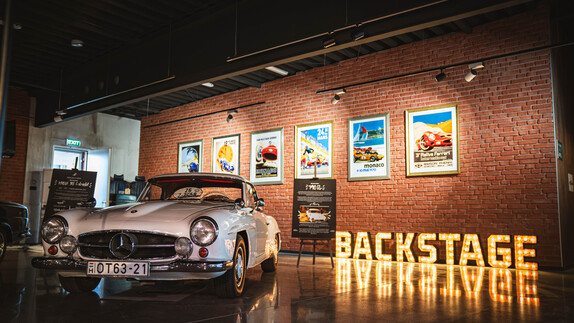 Klasszikusokban is vezetünk.