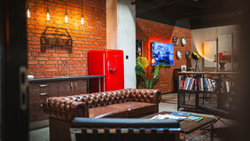 Klasszikusokban is vezetünk.