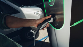 E.ON töltési megoldások elektromos Mercedes-Benz kishaszongépjárművéhez