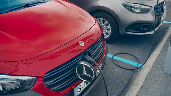 E.ON töltési megoldások elektromos Mercedes-Benz kishaszongépjárművéhez